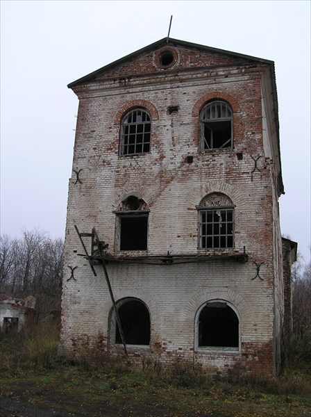 (фото 16) Здание Ашланской психиатрической больницы.